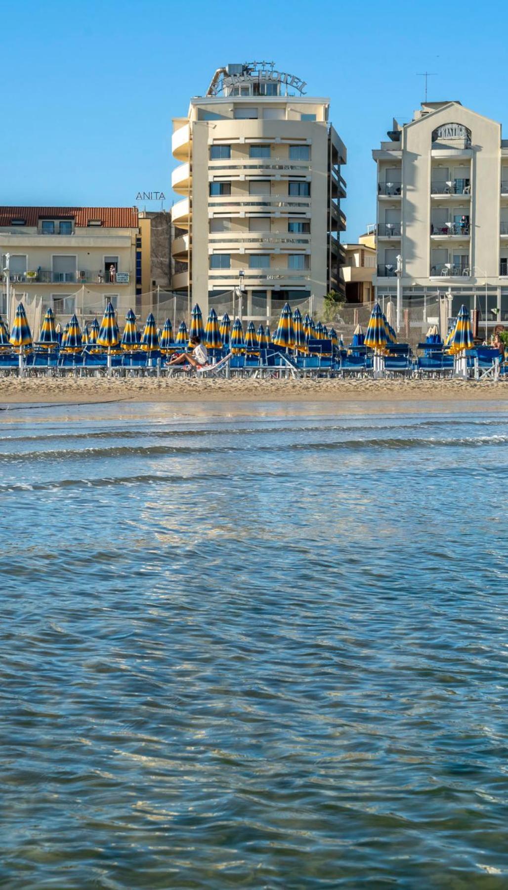 Park Hotel Cattolica Esterno foto